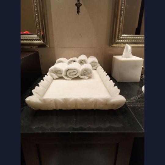 Decorative Leaf Edge Marble Tray 